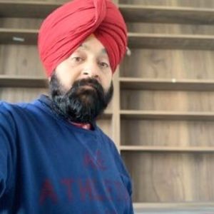 Meet your Posher, Manjit